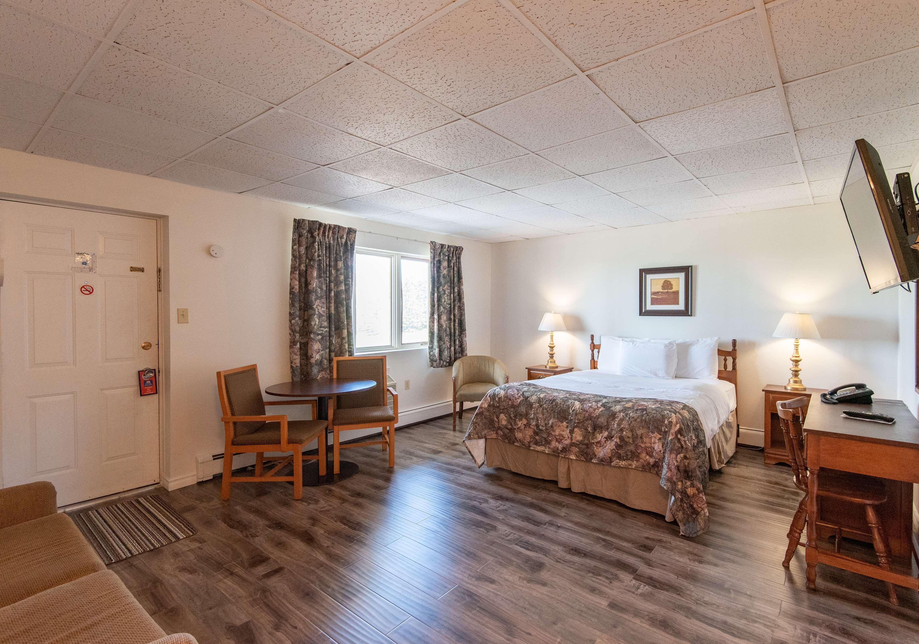 Canadas Best Value Inn & Suites Summerside Bagian luar foto